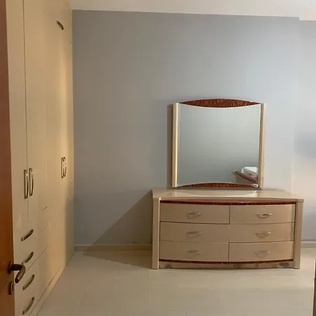 Seafront Balcony Apartmán *