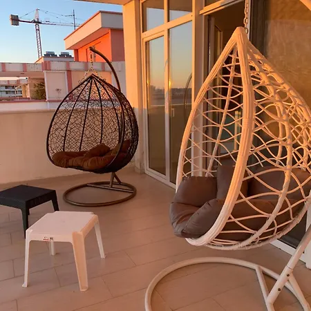Апартаменты Seafront Balcony *