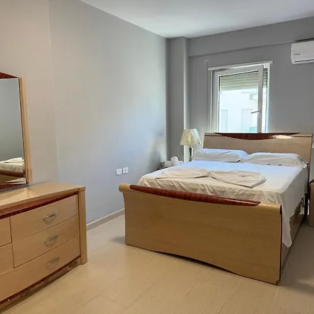 Seafront Balcony Apartmán *