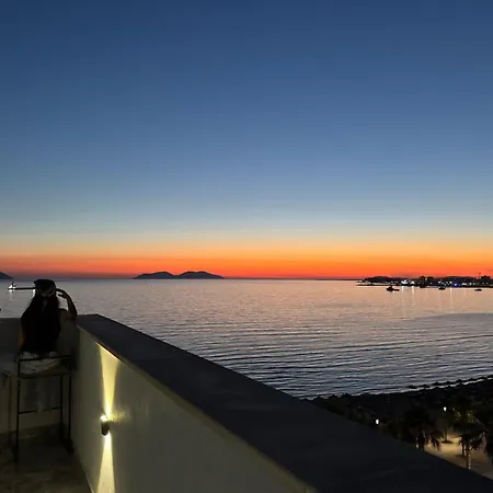 Seafront Balcony Апартаменты Влёра