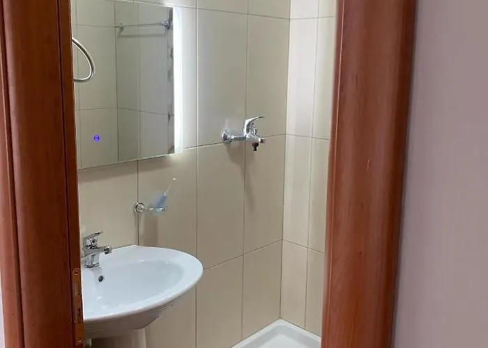 Seafront Balcony 公寓