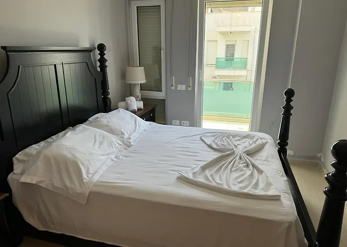 Seafront Balcony 公寓